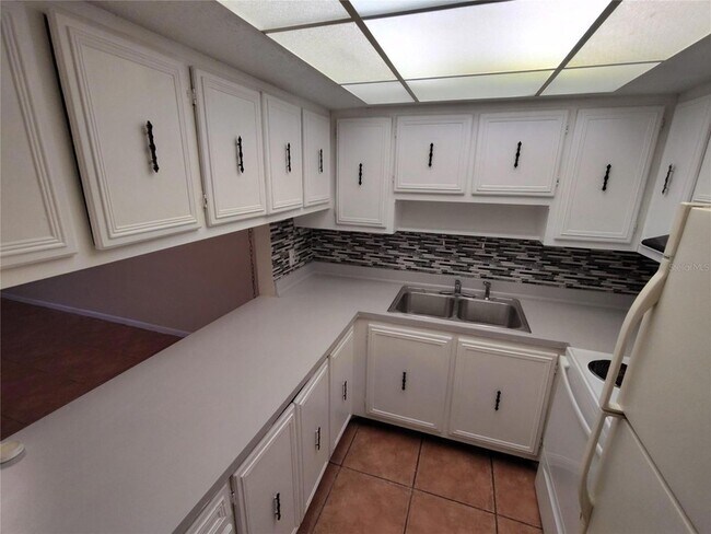 Foto del edificio - 3425 Tricon Ln