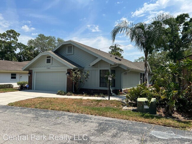 Building Photo - 3 br, 2 bath House - 7841 Pine Trace Dr