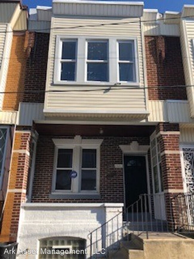 Building Photo - 3 br, 1 bath House - 3231 N Newkirk St