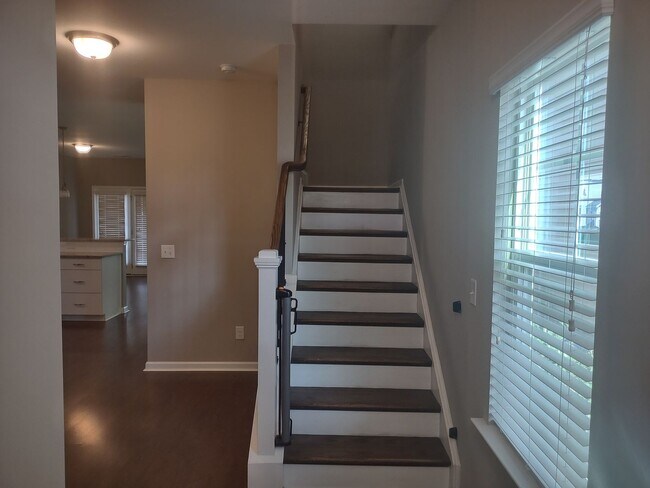 Building Photo - Spectacular Three Bedroom Home in Liberty Ridge!