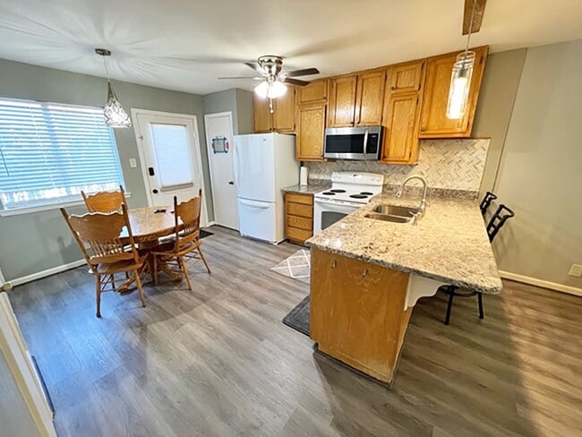 Great 2 Bdrm 1-1/2 Bath Condo at UNT in Denton, TX - Great 2 Bdrm 1-1/2 Bath Condo at UNT in Denton, TX