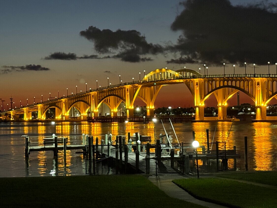 Photo - 1224 S Peninsula Dr (Daytona Beach, FL)