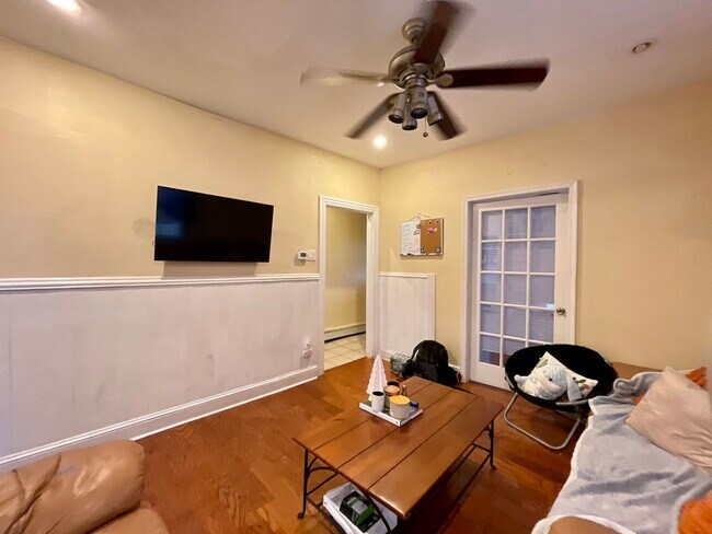 Foto del edificio - 416 N 31st St