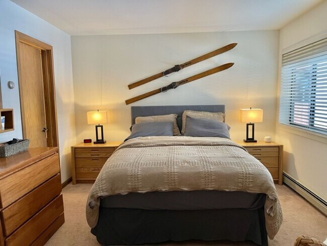 Foto del edificio - Month-to-month Summer Rental Condo