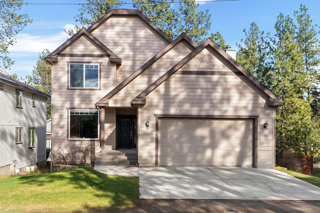 Primary Photo - Gorgeous Four Bedroom Updated Home