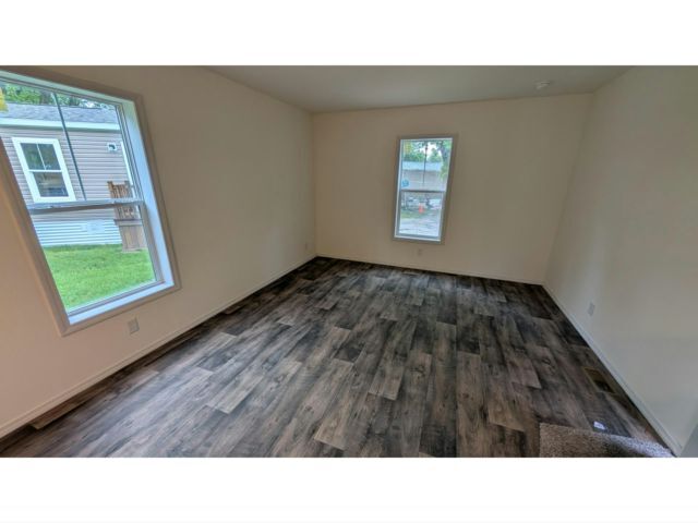 Foto del edificio - 152 Lynn Ln