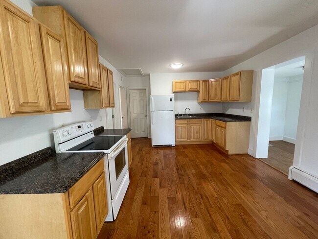 Foto del edificio - 129-131 E Quincy St