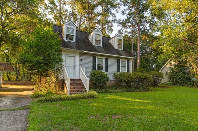 Foto del edificio - Charming 3-Bedroom Home in Forest Trace – ...