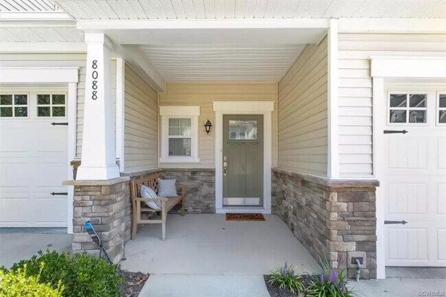 Building Photo - 8088 Bisbrooke Ct, Mechanicsville, VA 23116