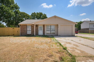 Building Photo - 4506 Nervin St