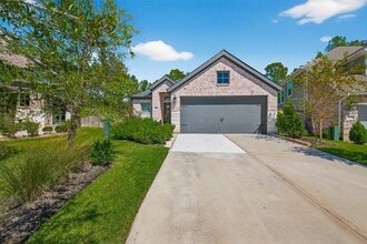 Building Photo - 381 Andes Dr