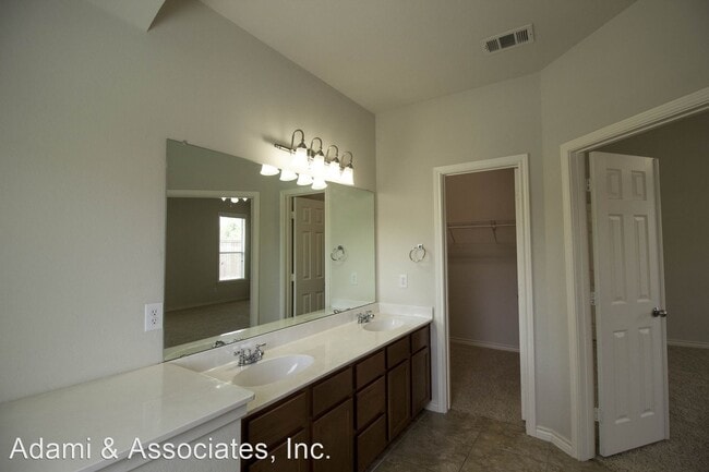Building Photo - 3 br, 2 bath House - 2601 Hereford Road