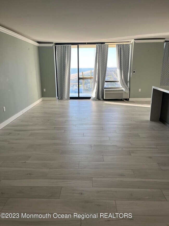 Foto del edificio - 787 Ocean Ave N