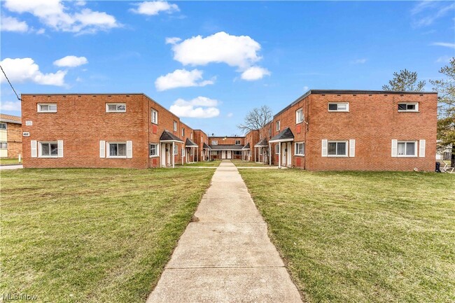 Building Photo - 4812 Lee Rd