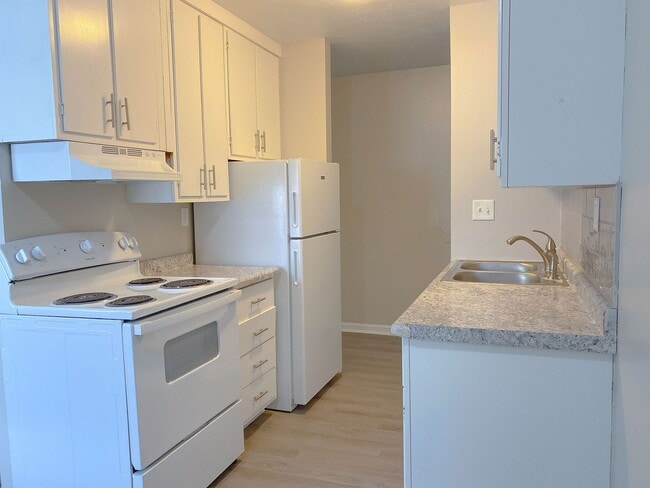 Foto del edificio - 2 bedroom 1 bath apartment