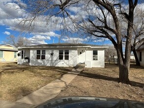 Building Photo - 1909 Pecos St