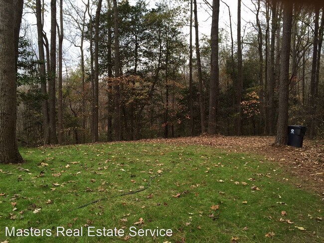 Building Photo - 3 br, 1.5 bath House - 5101 Fairbluff