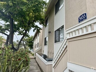 Building Photo - 5655 Riley St