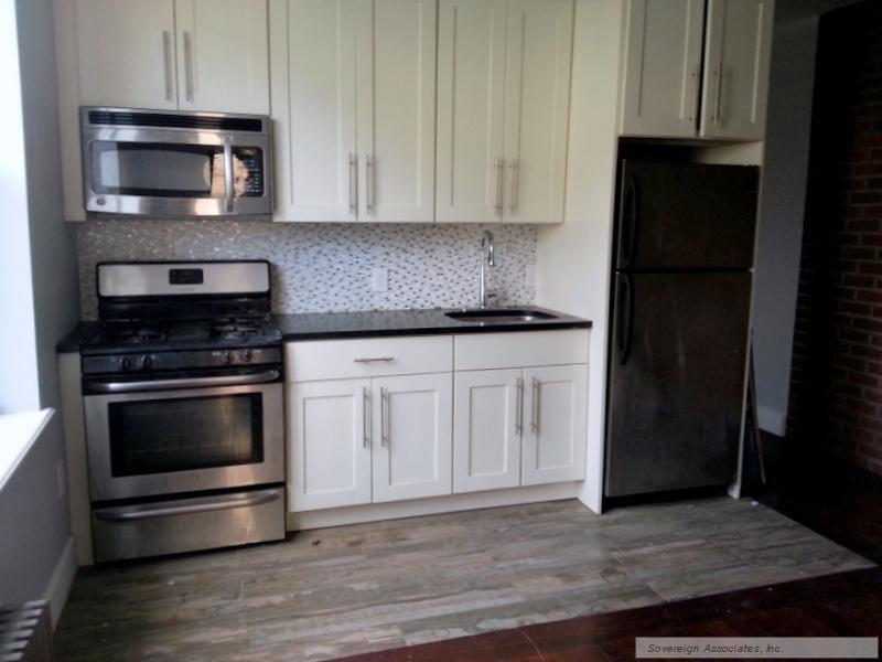 Primary Photo - 225 W 146th St