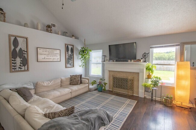 Foto del edificio - Main Street Richmond Hill