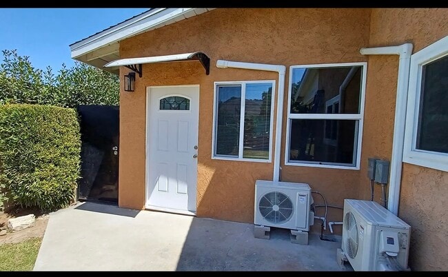 Building Photo - 1351 Silver Maple Dr