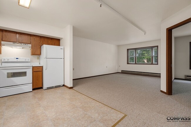 Interior Photo - 610 Gray St Apartments