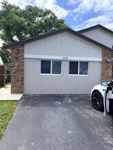 Building Photo - 5225 SW 116th Ave