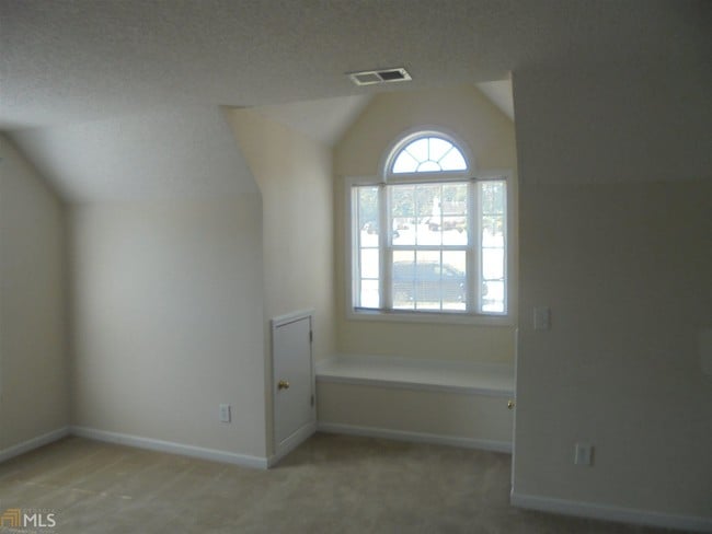 Building Photo - 4400 Mortons Way