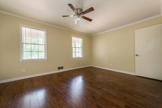 Building Photo - 4140 Gunnin Rd
