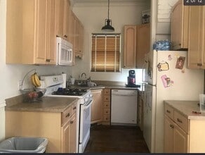 Building Photo - 934 E 400 S