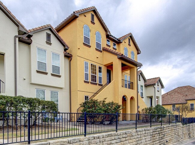 Building Photo - 11825 Terraza Cir