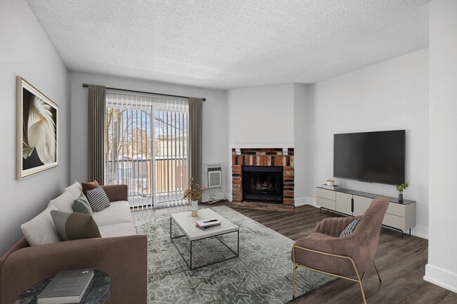 Photo du bâtiment - Lakeside Place