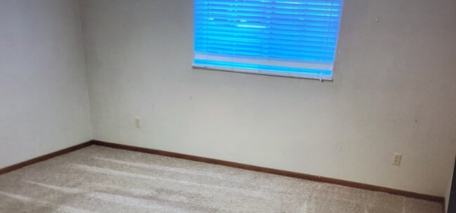 Building Photo - 130 Lauren Circle Apt B