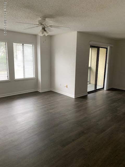 Foto del edificio - 3555 Sable Palm Ln