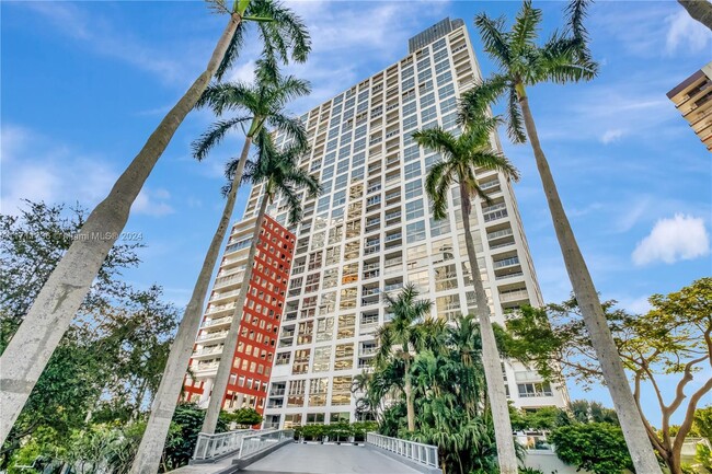 Foto del edificio - 1541 Brickell Ave