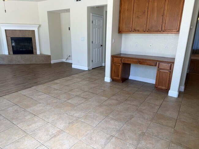 Building Photo - 1760 Anastasia Dr