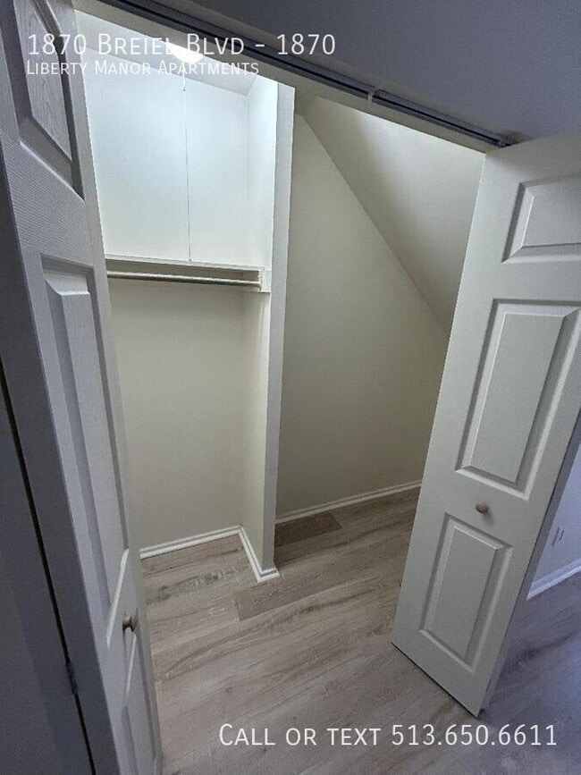 Foto del edificio - 1870 S Breiel Blvd