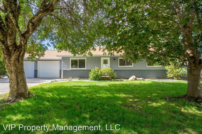 Building Photo - 4 br, 3 bath House - 9725 N. Gleason Rd.