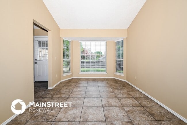 Building Photo - 909 Eagle Dr