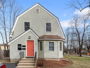 Building Photo - 20 Holt Rd