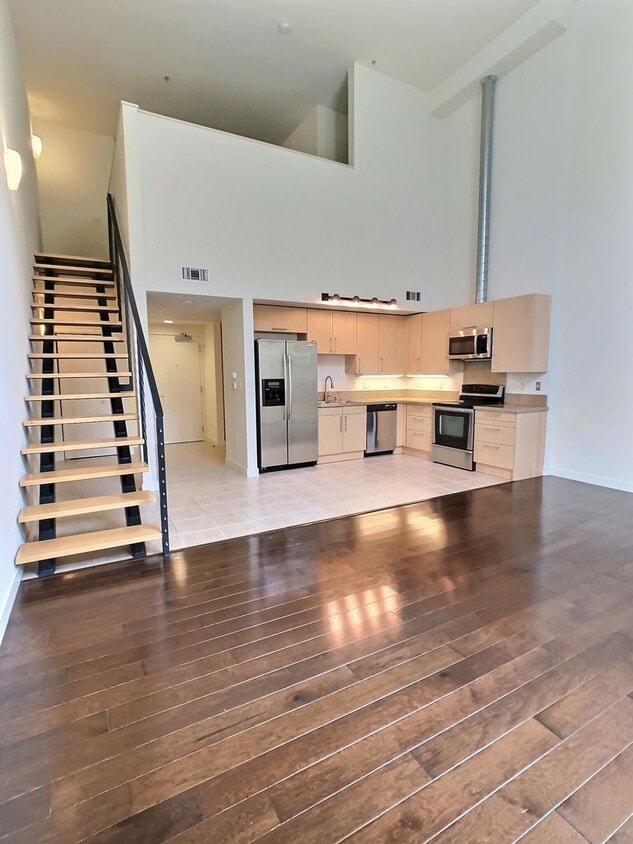 Primary Photo - Modern Loft in Historic Plant 51 in Downto...