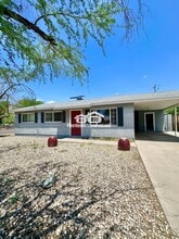 Building Photo - 1002 E Griswold Rd