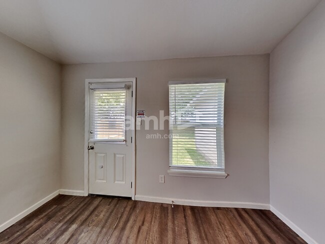 Building Photo - 18347 Austin Oak Ln