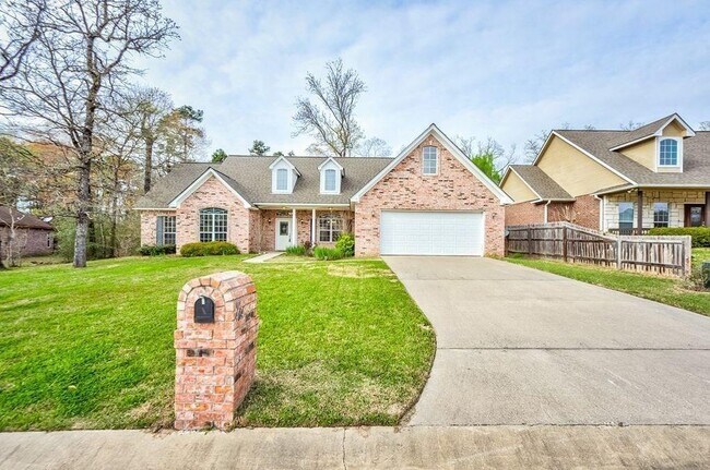 Building Photo - 464 Bob White Dr
