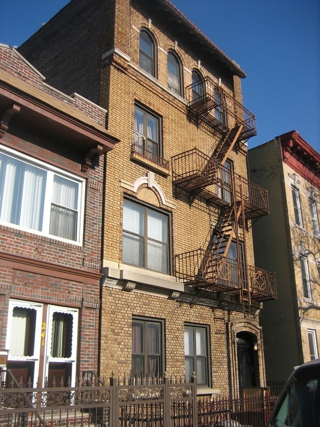 Building Photo - 245 Martense St