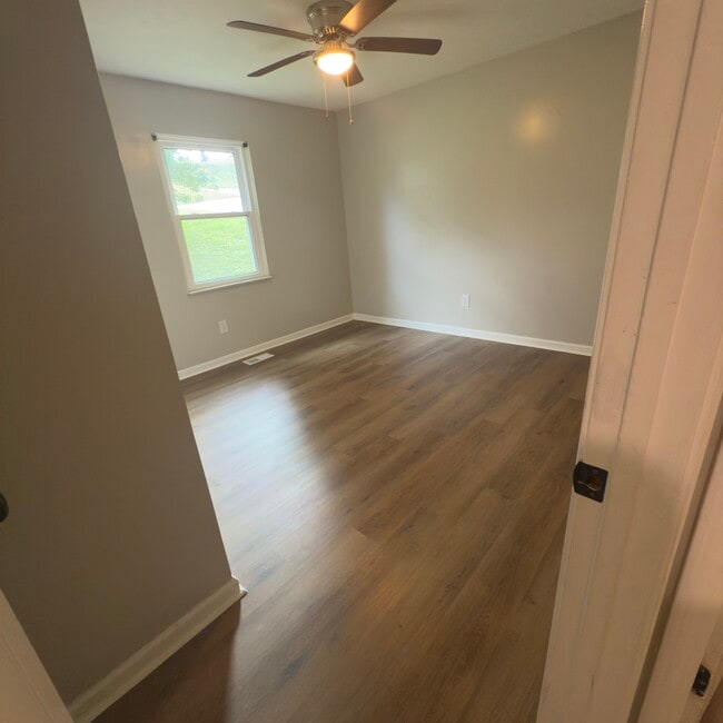 Building Photo - 6343 Cadbury Dr NW