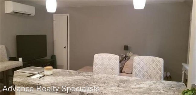 Foto del edificio - 2216 W Grace St