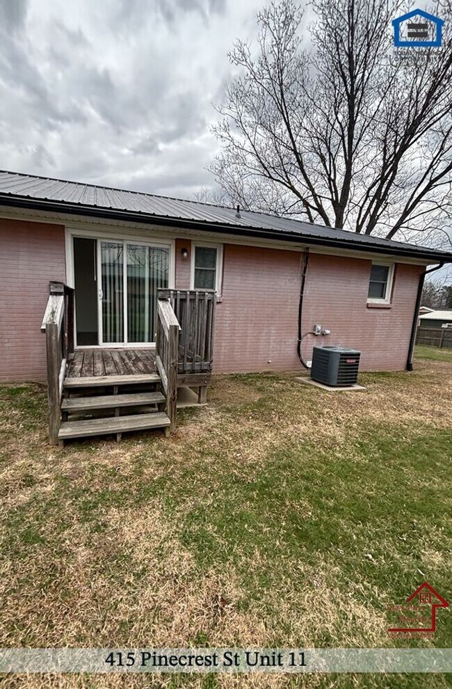 Foto del edificio - 415 Pinecrest St