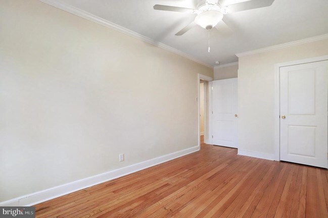 Foto del edificio - 832 Potomac Ave