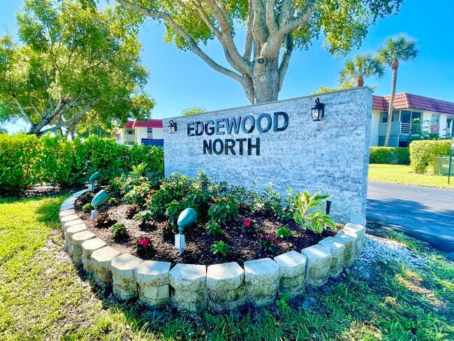 Foto del edificio - 22755 SW 66th Ave